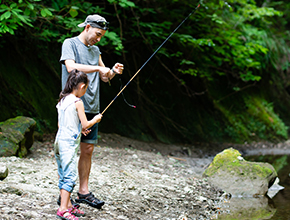 山梨県で養魚場を訪ねて大人の食育体験